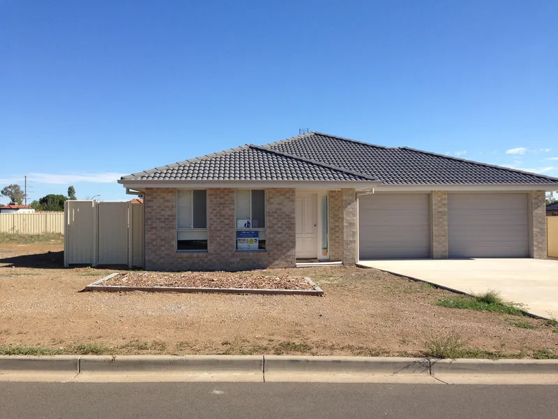 Modern Home in West Tamworth