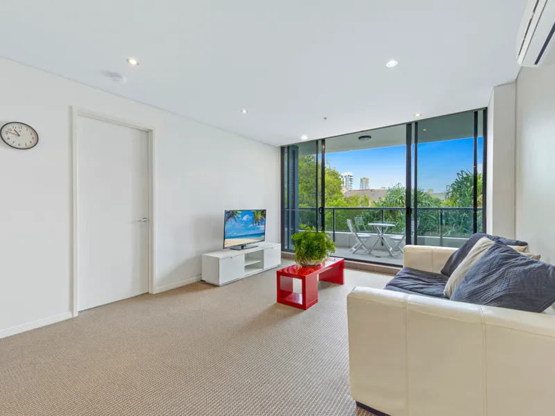 Private Garden Outlook With Desirable Aspect