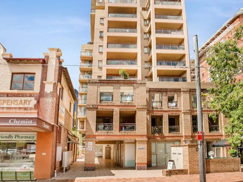 Modern Apartment with Enviable Location & Lifestyle