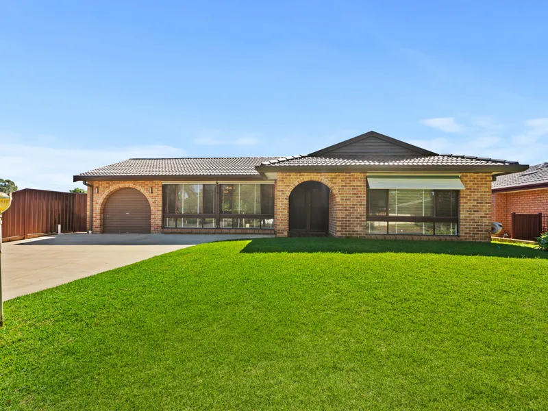 FOR SALE BY OWNER OF RAY WHITE QUAKERS HILL JOSH TESOLIN