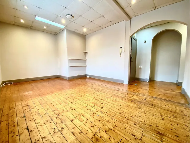 One Train Stop to Monash Uni