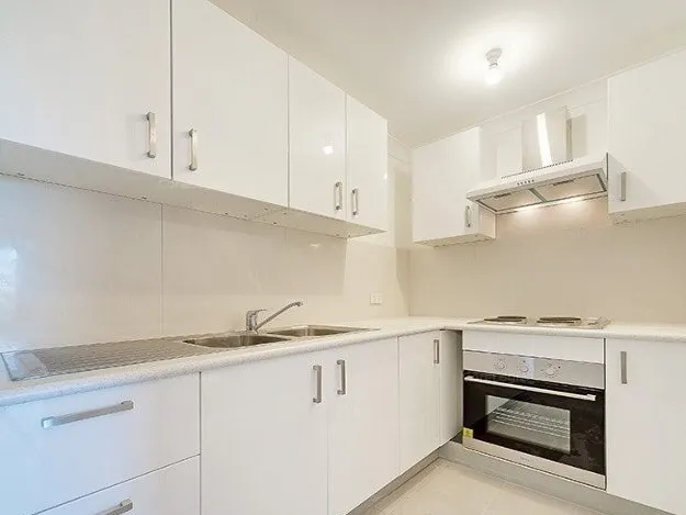 2 Bedroom Ground Floor Flat 