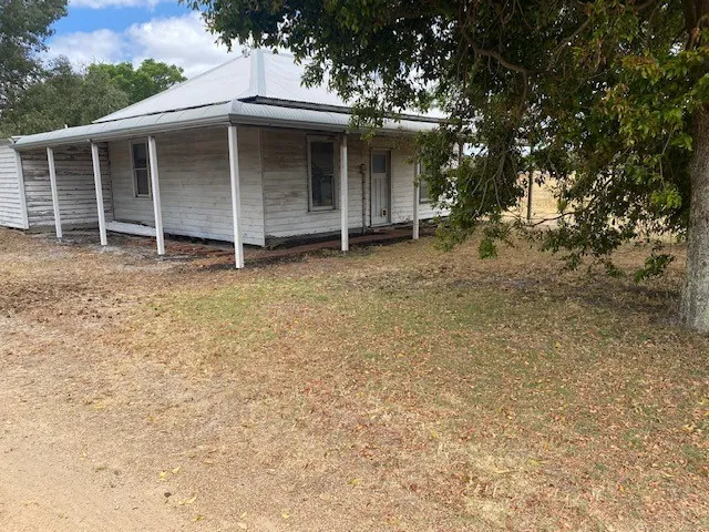 RIVERSIDE LIFESTYLE PROPERTY