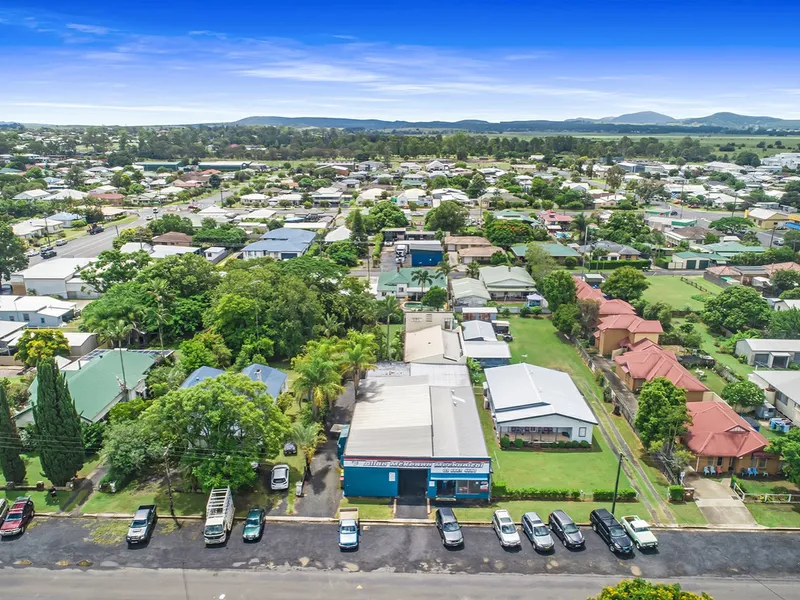 Great Opportunity - Great Location!