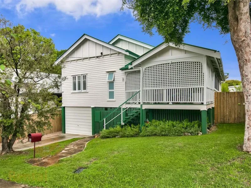 Charming Queenslander in Toowong