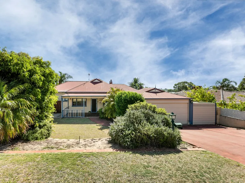 UNDER OFFER!