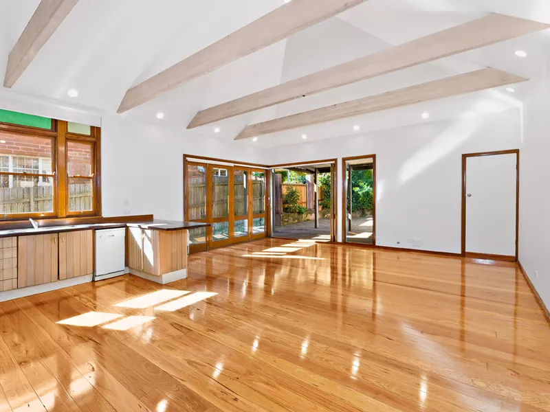 Three Bedroom Cottage-Style Home!