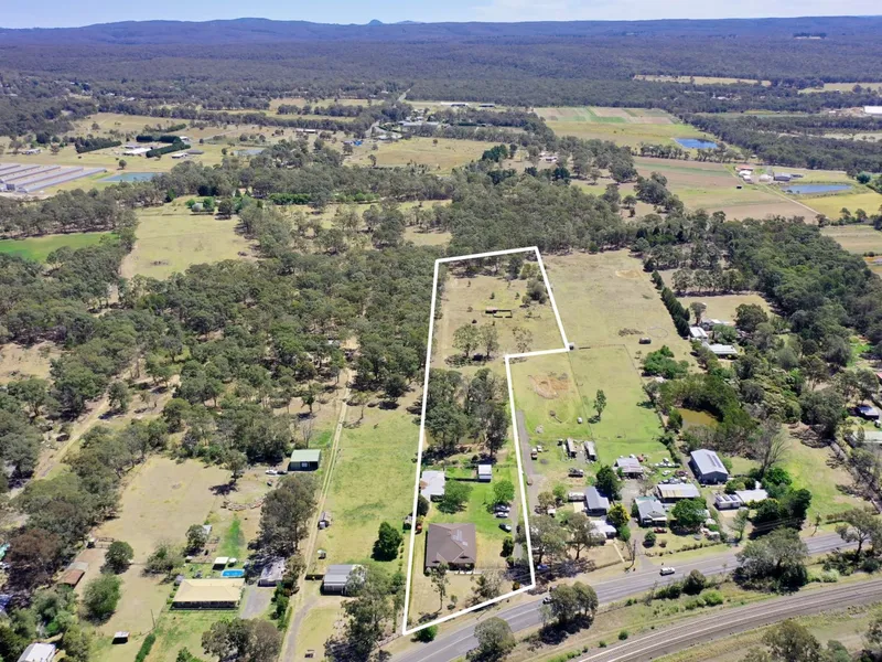 Large Home & Granny Flat on Superb 6.65 Acres