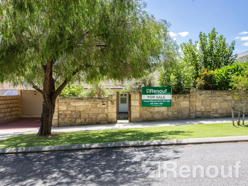 Family Living on 683 sqm with North aspect walking distance to Allen Park and the Beach!