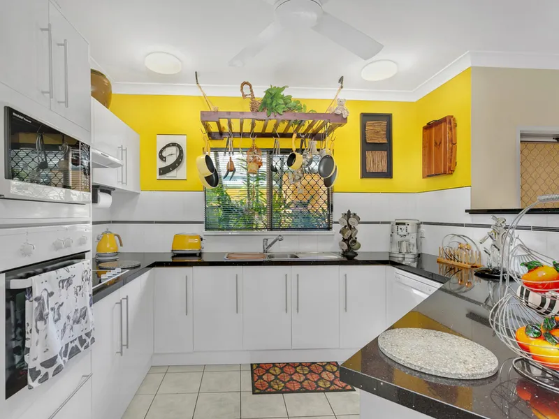 Immaculate Tropical 3 bedroom townhouse positioned in paradise