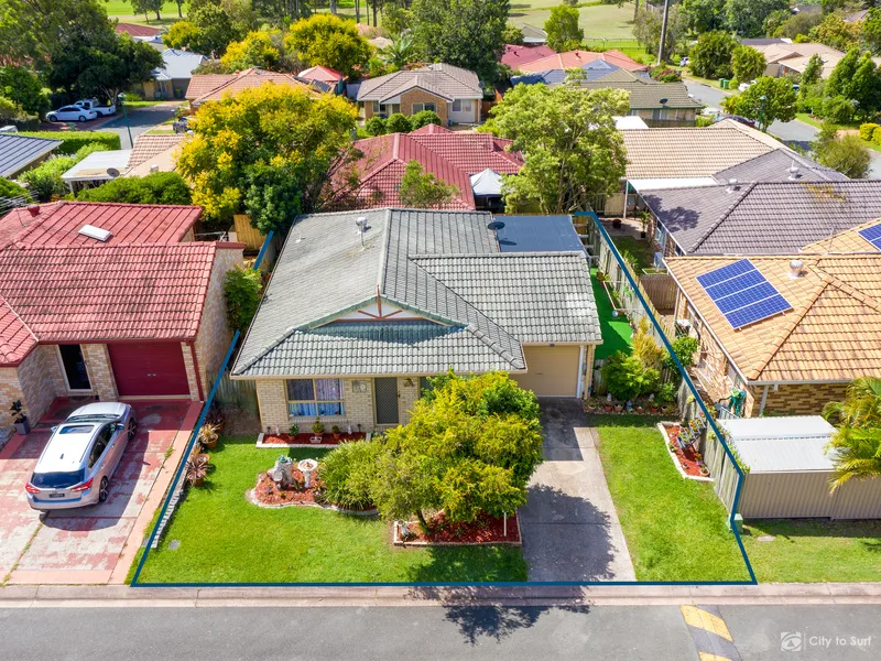 Free standing house on 636m2 of land