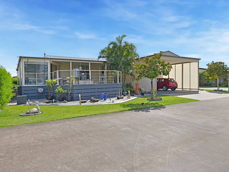 Best position, best home on the market, best views, must inspect. Great new price!