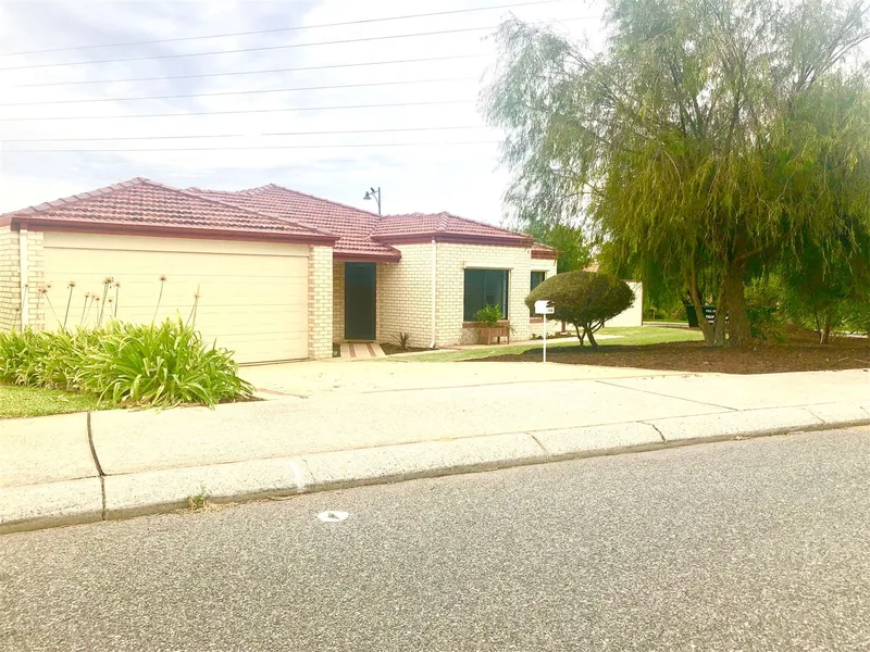 Another Under Offer first viewing by Team Trolio!!!