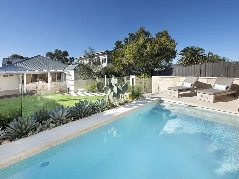 Timeless Designer Beach House With Ocean Views In Blue Chip Position