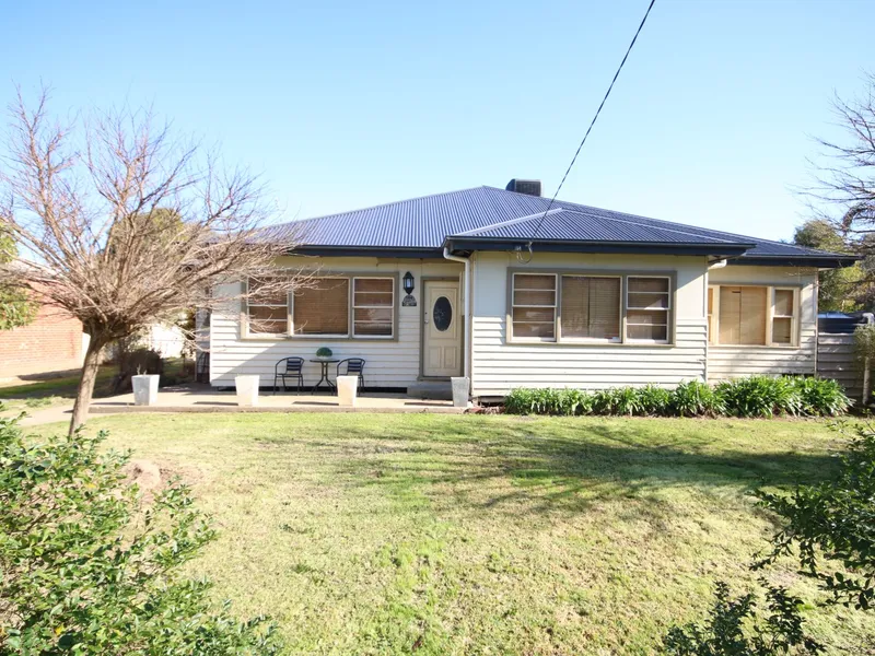SPACIOUS COUNTRY HOME WITH ENDLESS POTENTIAL IN ROCHESTER