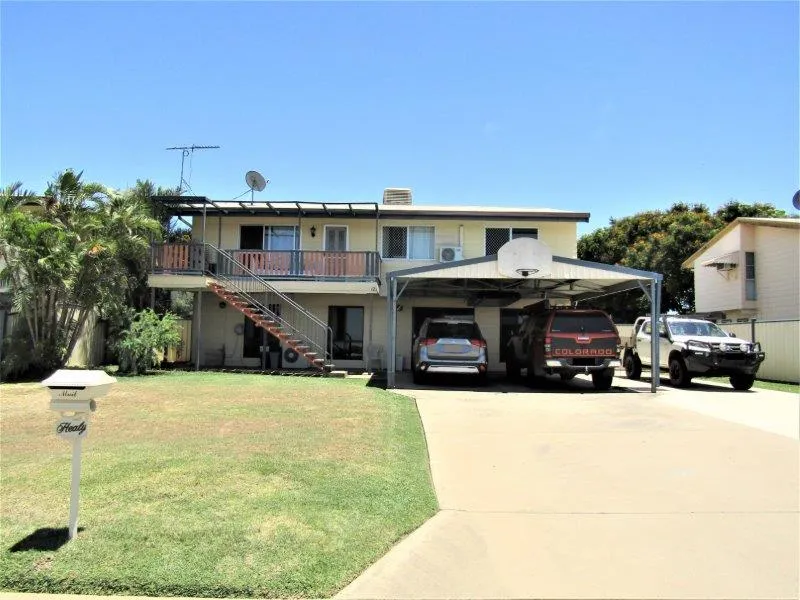 EXCEPTIONAL - UPSTAIRS / DOWNSTAIRS PLUS - SHED, ENTERTAINMENT AREA - ON 829 SQ M FREEHOLD BLOCK