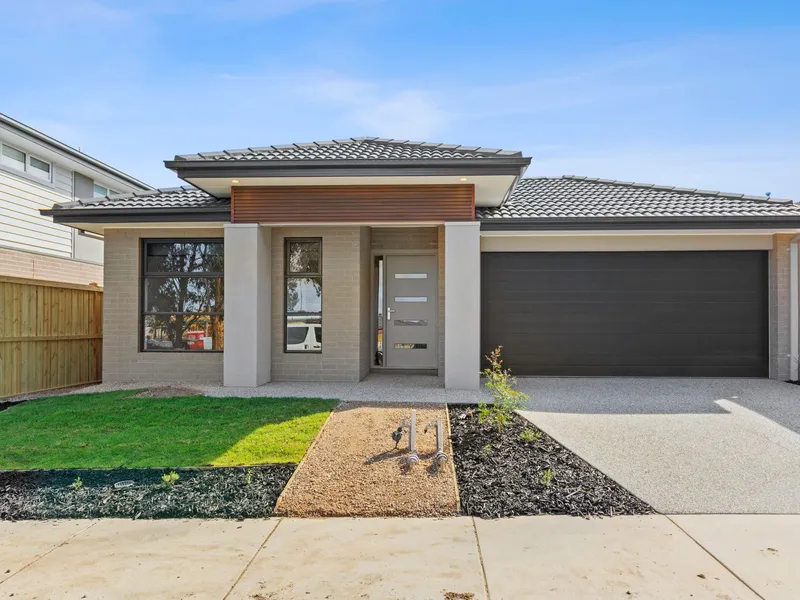 Magnificent, Brand-New Home!