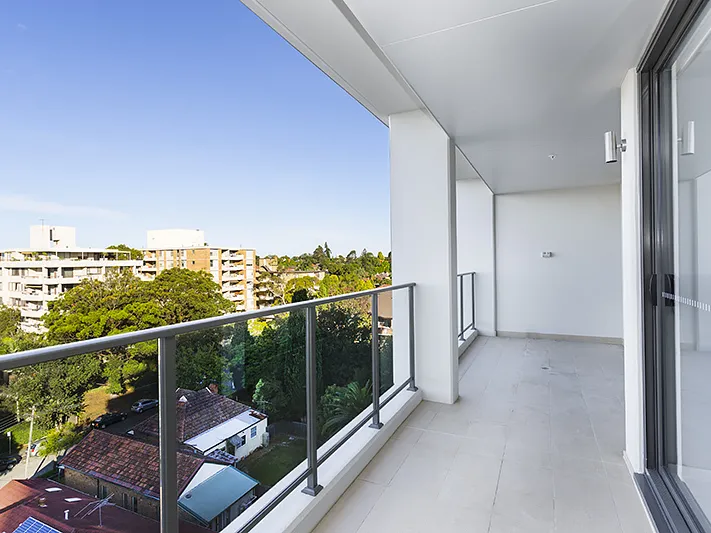 North 33 | Near New Spacious & Luxurious Three Bedroom Apartments