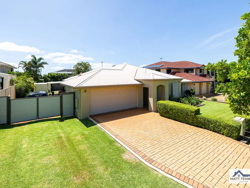 QUALITY BAYSIDE LOWSET - SIDE ACCESS