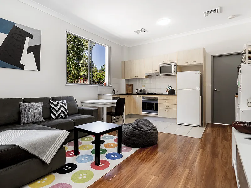 1 Bedroom apartment + Commercial Office + 3 Carspaces