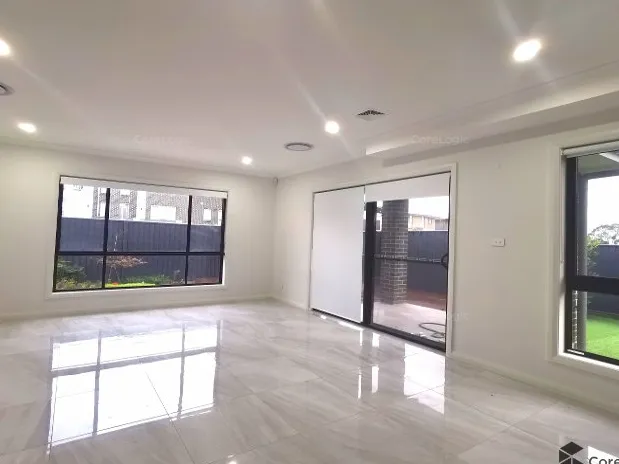 Sweet Newish House in the heart of Rouse Hill for Rent