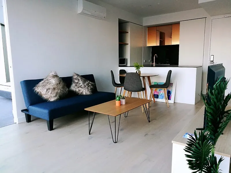 Fully Furnished 2BR In The Heart Of Everything
