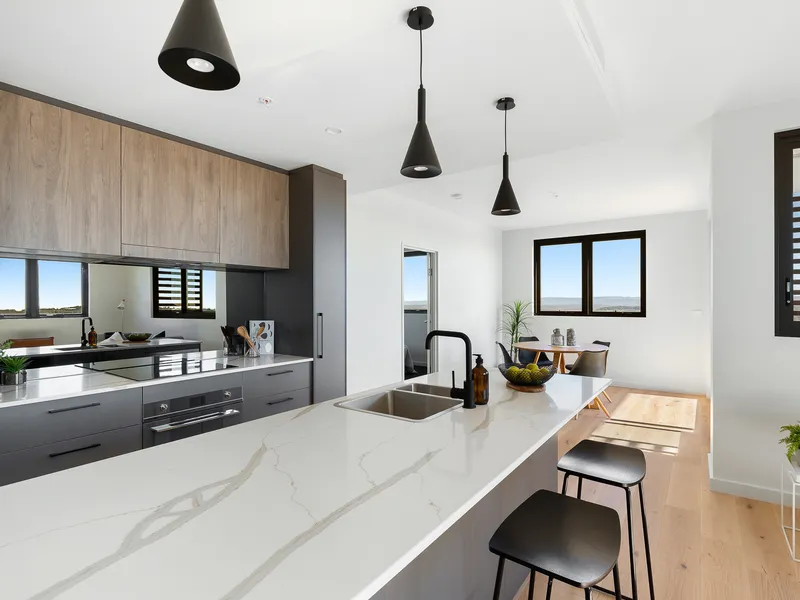 LUXURY LIVING WITH PENTHOUSE VIEWS