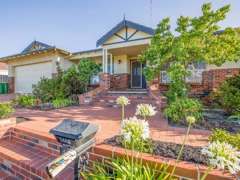 BEAUTIFUL FAMILY HOME