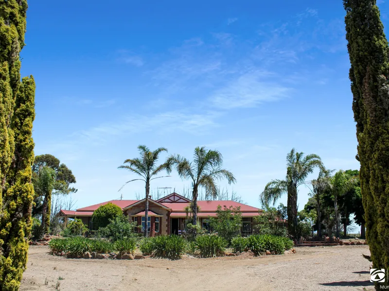 Family Residence of Grand Proportions on 10 Acres