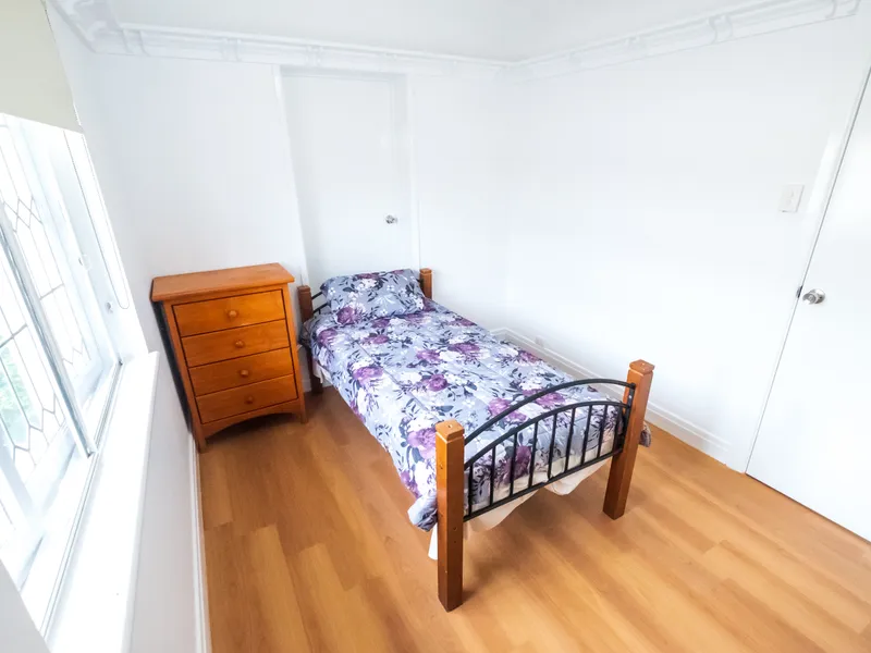 Fully Furnished Bedrooms including utilities in the heart of Ashgrove!