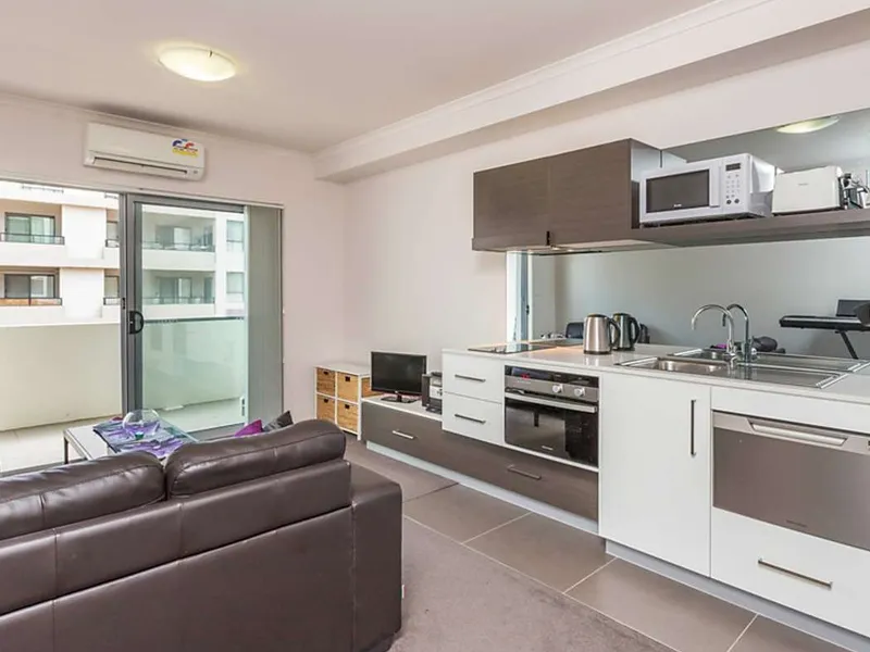 “Modern 1 bedroom apartment!”