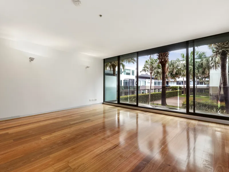 Light Filled One Bedroom In The ID Complex!