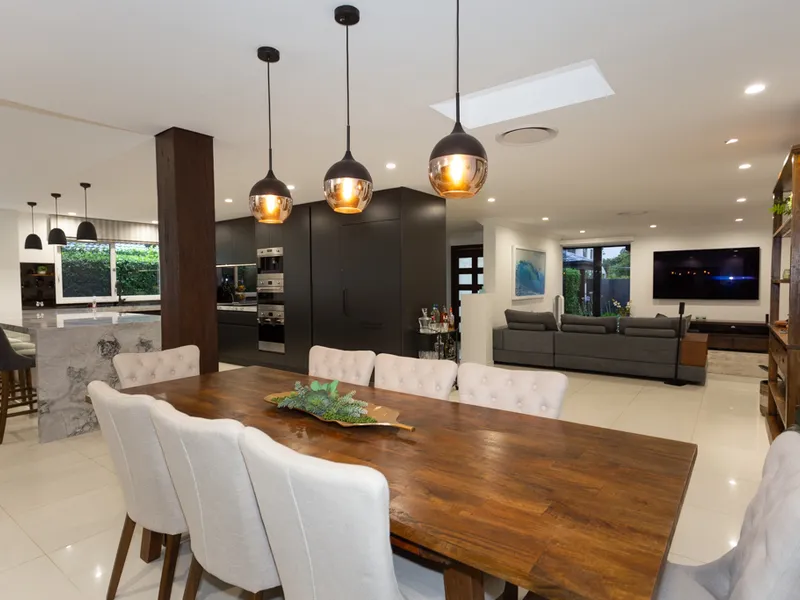 Executive 4 Bed + Study + Pool + 3 Car Accom