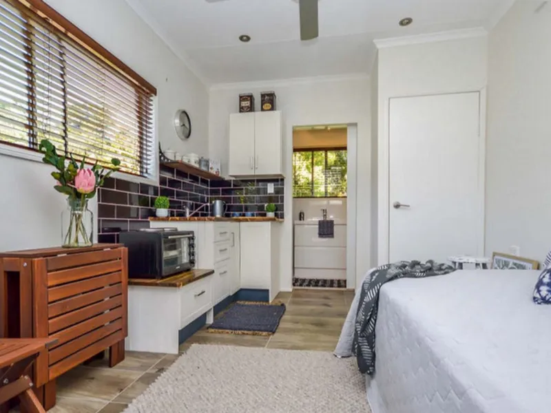 Lovely little studio apartment close to Gallery Walk