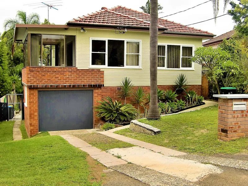 Family Home - In a Sought After Convenient Location