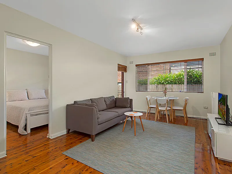 IDEAL FIRST HOME OR INVESTMENT!