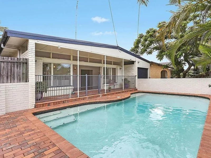 Charming Three Bedroom Family Home With Pool