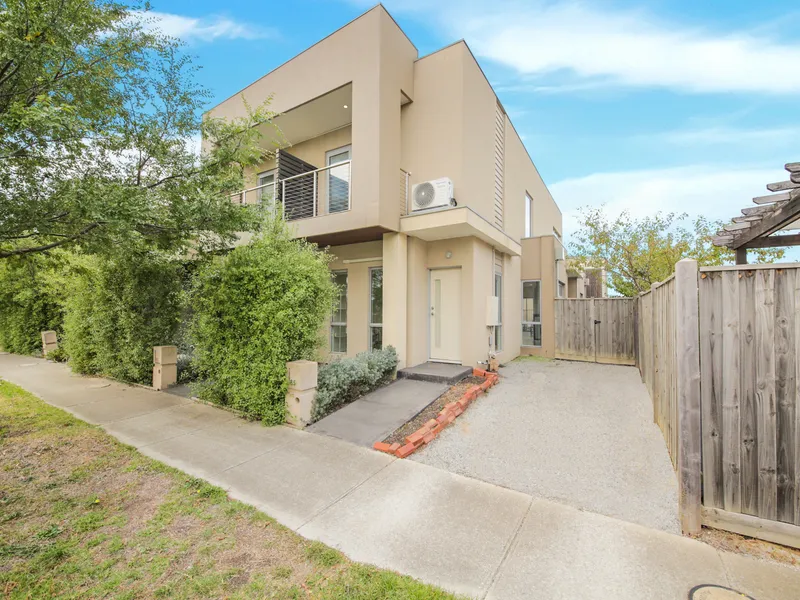 Double Story Home in Tarneit!
