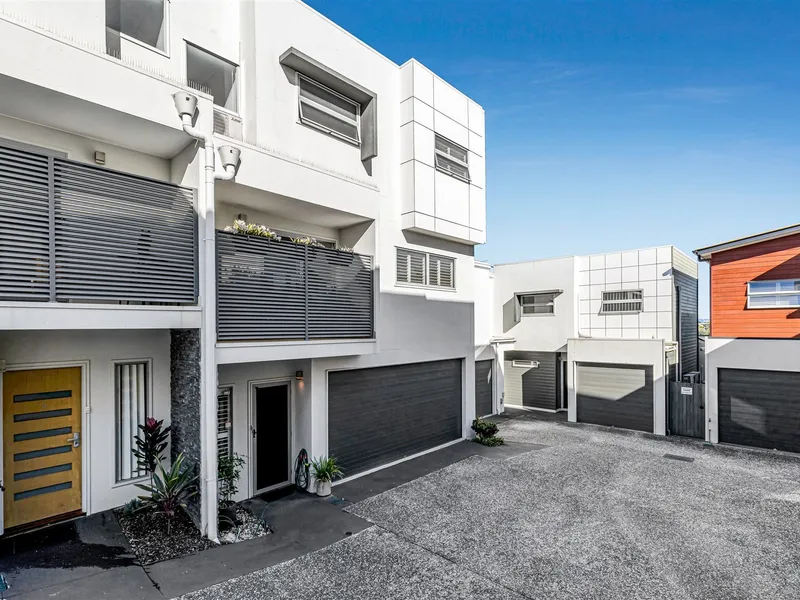 Excellent Townhome in Carina Heights