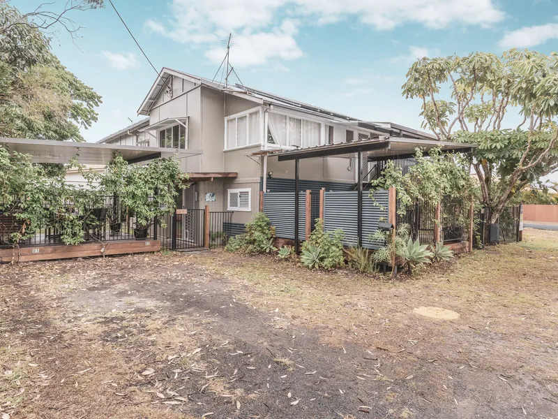 Triple Income Stream Town Centre! Reduced