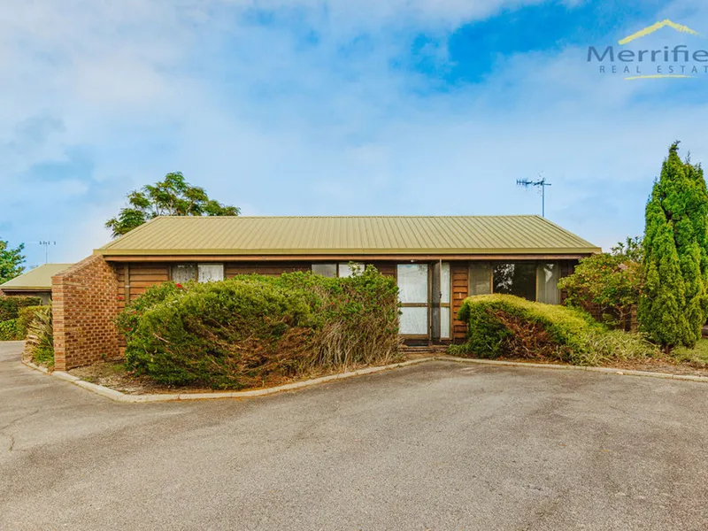 LOVELY UNIT IN A GREAT LOCATION