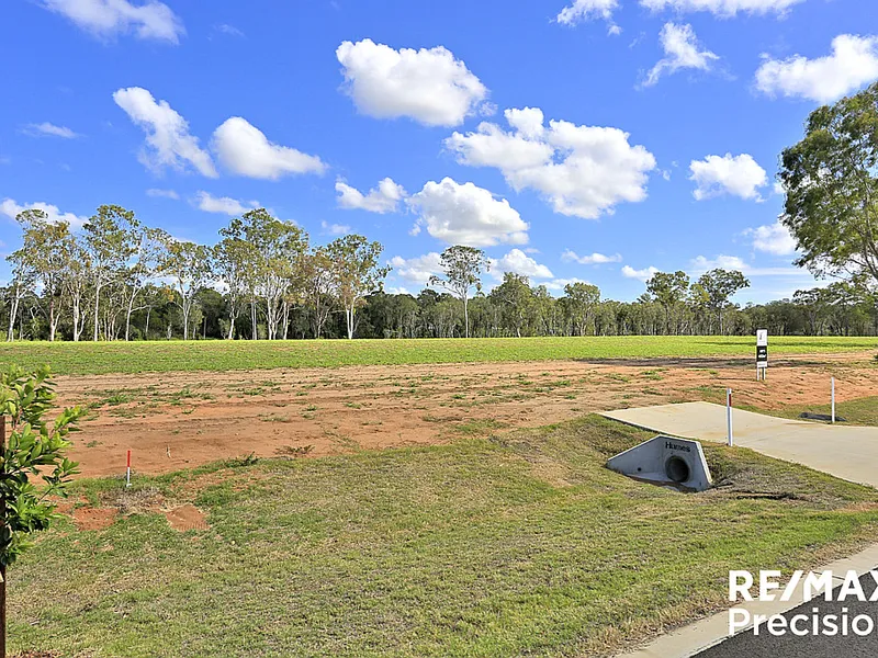 LAST BLOCK WITH LAGOON OUTLOOK!