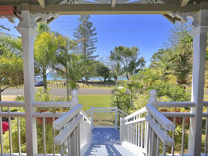 LARGE OCEAN FRONT PROPERTY
