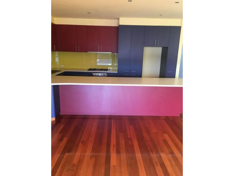 Fabulous Residence in Superb Location. Water and Gas Usage Included in Rent!