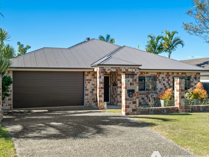 HUGE 302SQM HOME ON 640SQM BLOCK!