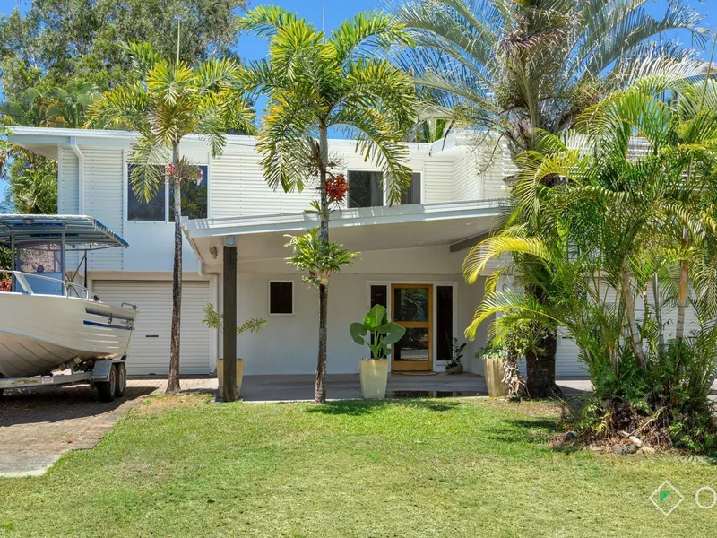 Spacious Waterfront Living