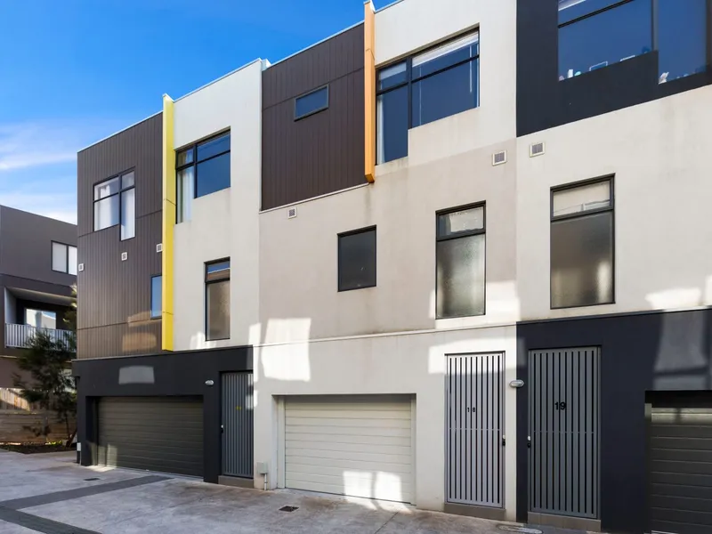 Surprisingly large triple story townhouse