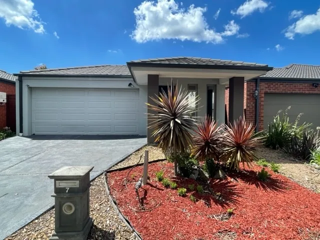 Eye Catching Family Home!
