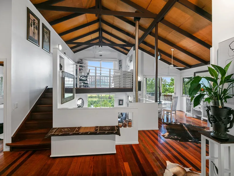 COULD THIS BE YOUR HOLIDAY HOME? - PRIVACY, POSITION, POTENTIAL & STUNNING VIEWS!