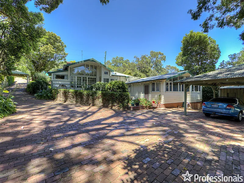 FLEXIBLE LIVING OPTIONS IN THE PERFECT SETTING!